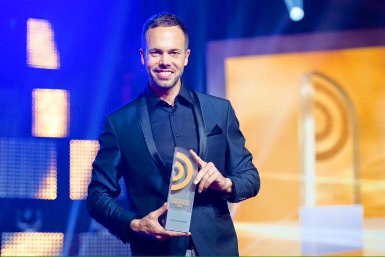 Jascha Habeck bekommt den deutschen Radiopreis 2016
