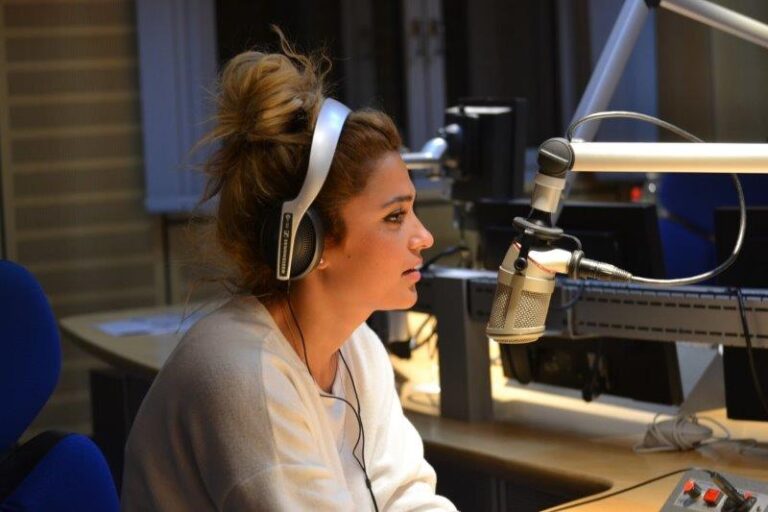 Schlager.de begleitet Maria Voskania zum Radiointerview