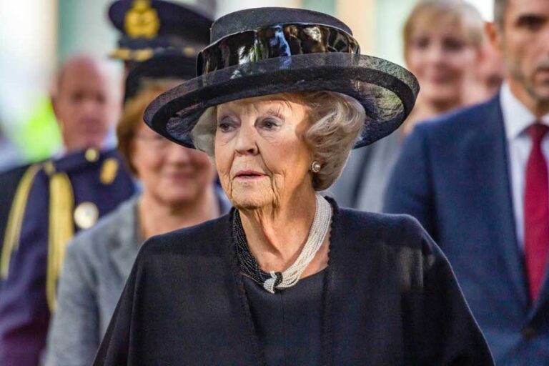 Prinzessin Beatrix der Niederlande hat Corona!