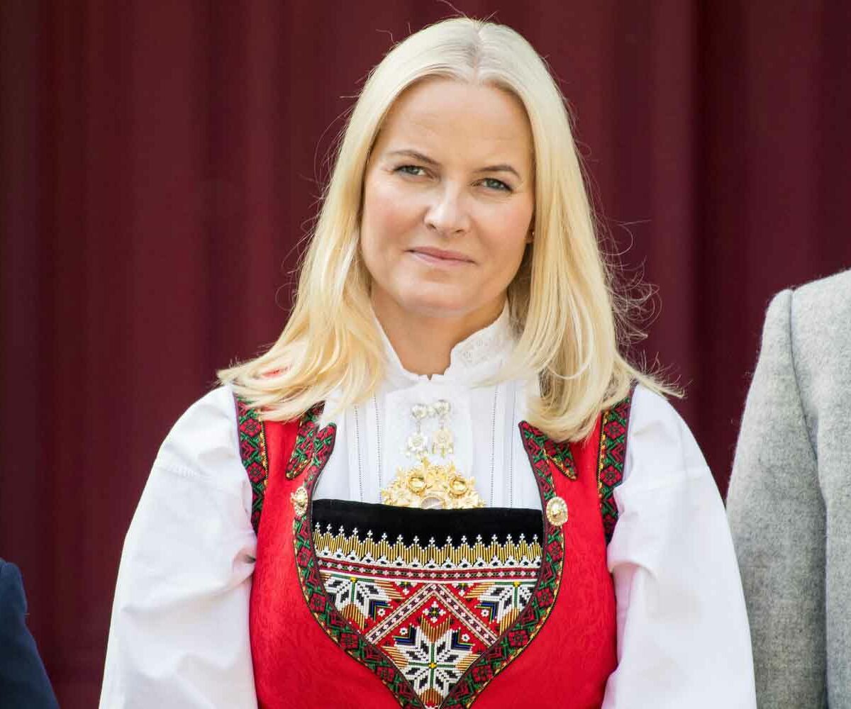 Mette Marit Von Norwegen Die Ganze Familie Weint Um Ihren Besten Freund Schlager De