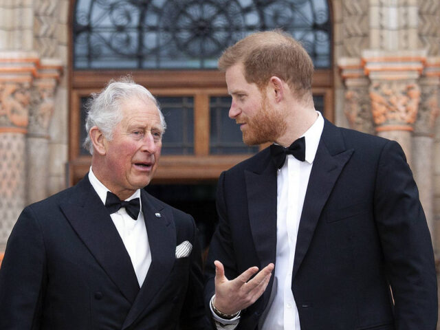 König Charles III.: Prinz Harry & Meghan sind zu seiner Krönungsfeier eingeladen