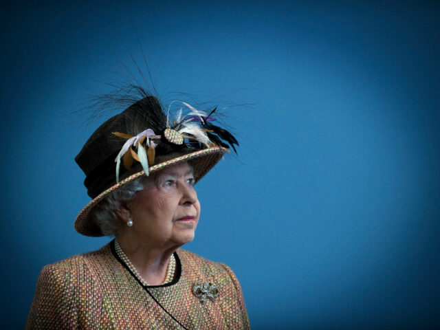 Queen Elizabeth II.: Staatsreise abgesagt, Weihnachten in Gefahr