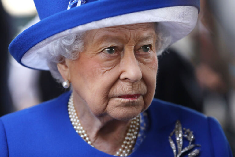 Queen Elizabeth: 19-Jähriger mit Armbrust wollte sie tatsächlich umbringen