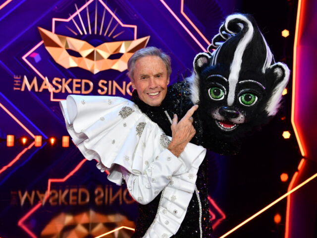 “The Masked Singer”: Peter Kraus überrascht als Stinktier