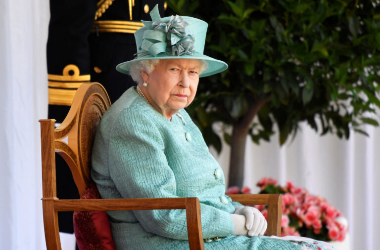 Corona-Alarm: Queen Elizabeth sagt Weihnachtsessen mit Familie ab