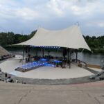 Das Amphitheater Gelsenkirchen wird für die "Schlagerstrandparty" von Florian Silbereisen vorbereitet. 